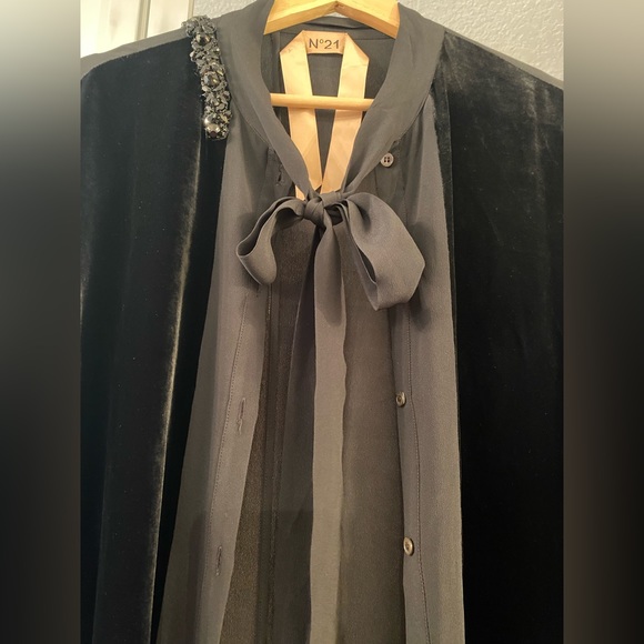 No 21 Numero Ventuno silk and velvet embellished bow shirt dress - Picture 3 of 6